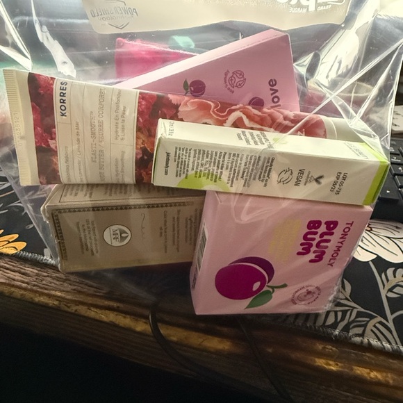 Mystery bundle - Picture 1 of 2